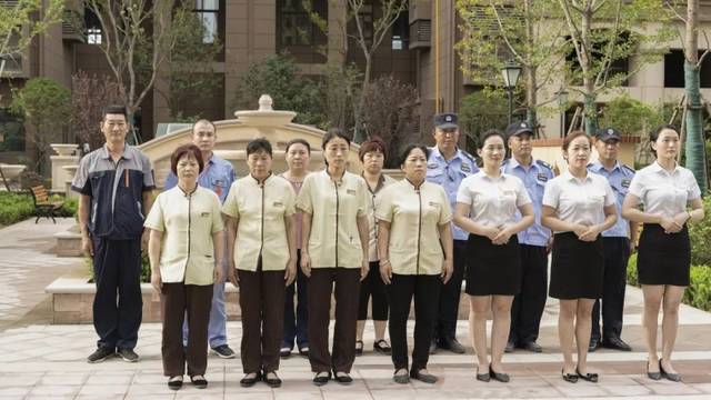 綠聯盟·鼎輝物業服務暖人心,熱心業主錦旗傳真情