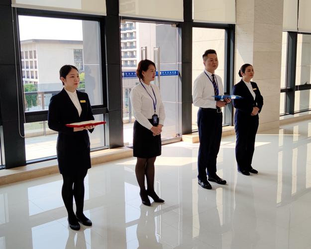 資本市場學院物業服務中心房務部開展"中式鋪床"技能比武 - 美篇